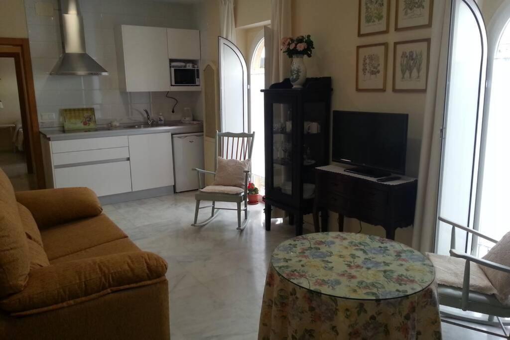 Alleanza, Puerta A Santa Cruz เซบีญา ภายนอก รูปภาพ