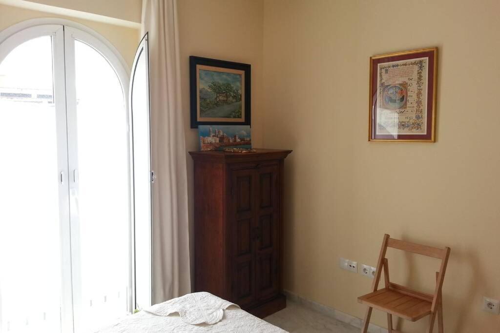Alleanza, Puerta A Santa Cruz เซบีญา ภายนอก รูปภาพ